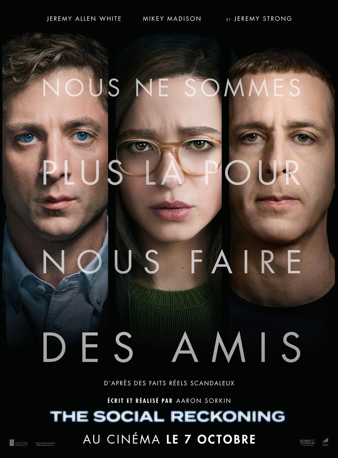 Affiche française du film The Social Reckoning : Jeremy Allen White, Mikey Madison et Jeremy Strong de face sur fond noir