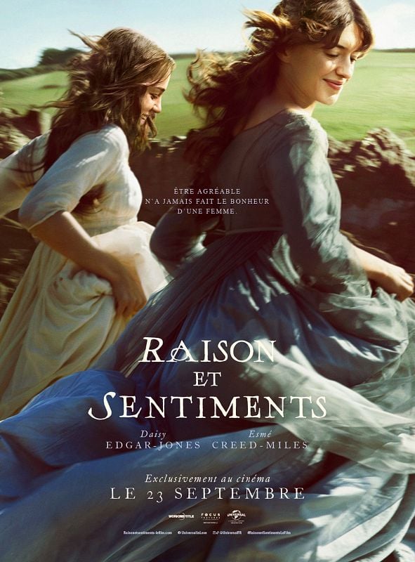 Affiche officielle du film Raison et Sentiments de Georgia Oakley, avec Daisy Edgar-Jones et Esmé Creed-Miles courant dans la campagne anglaise