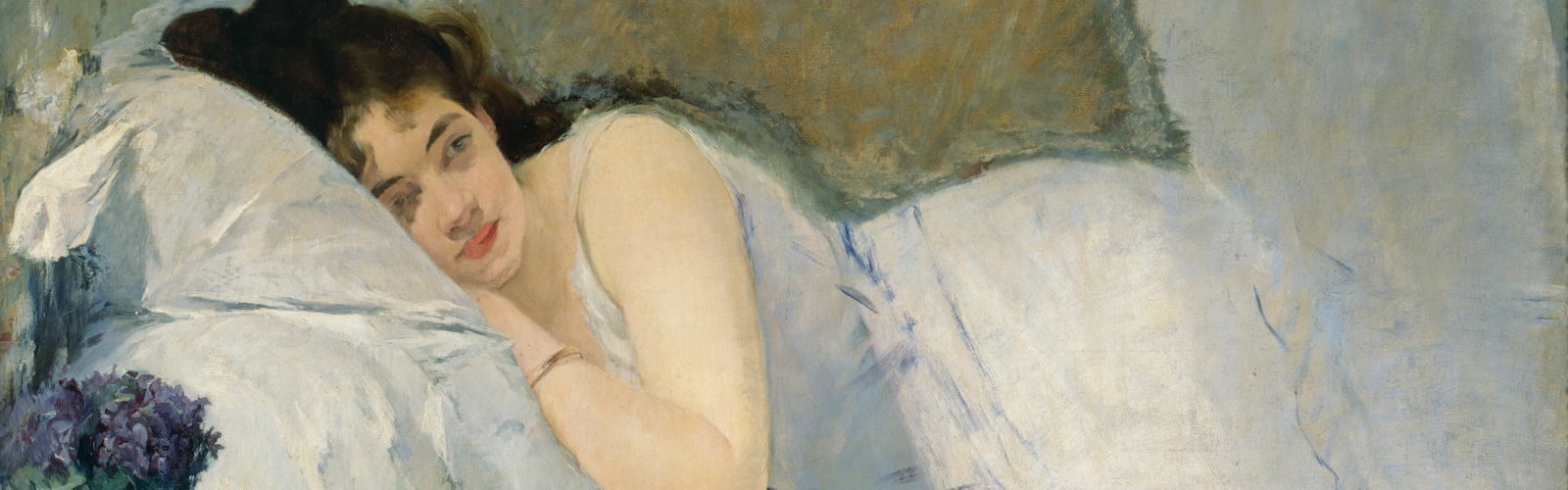 Détail d'une toile d'Eva Gonzalès, jeune femme en blanc allongée, visuel de la rétrospective du Petit Palais