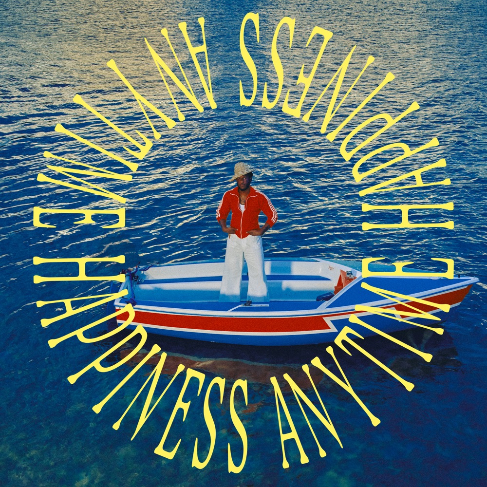 Pochette de l'album Happiness Anytime de Leon Bridges : le chanteur debout dans une petite barque sur une eau turquoise, chapeau de paille sur la tete